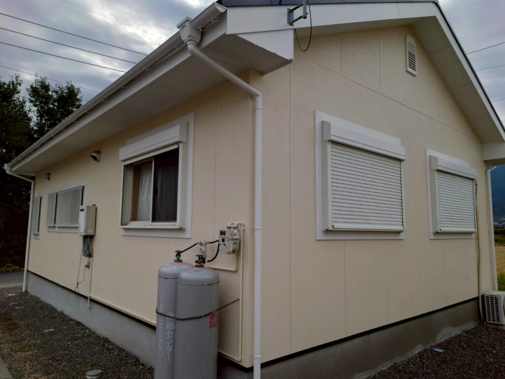 久留米市　Y様　アパート屋根・外壁塗装　完工1